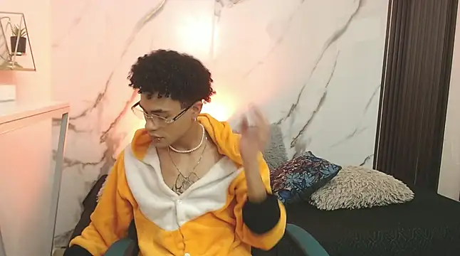 JacobBlackwell  online show from March 17, 2026, 3:55 am