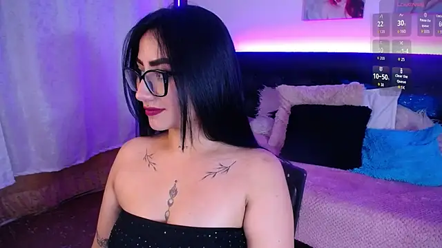 Snapshot of SeleneMore chatting on May 26, 2026, 9:22 pm SeleneMore online show from May 26, 2026, 9:22 pm