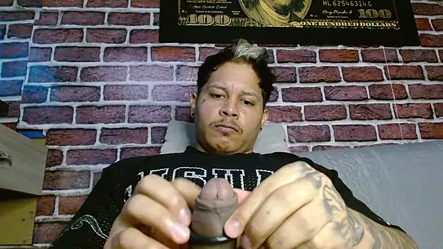 Snapshot of jordan_bigcock_ chatting on May 8, 2026, 12:05 am jordan bigcock online show from May 8, 2026, 12:05 am