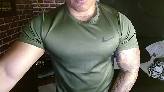 Snapshot of jordan_bigcock_ chatting on May 13, 2026, 3:53 pm jordan bigcock online show from May 13, 2026, 3:53 pm