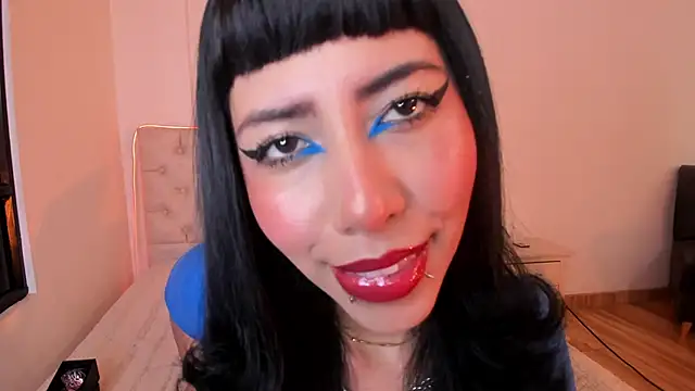 Snapshot of Nina_fox_0691 chatting on May 30, 2026, 5:32 pm Nina fox 0691 online show from May 30, 2026, 5:32 pm