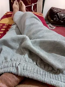 Snapshot of latarak321 chatting on November 8, 2025, 11:32 am latarak321 online show from November 8, 2025, 11:32 am