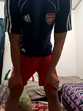 latarak321 online show from January 11, 2026, 10:37 pm