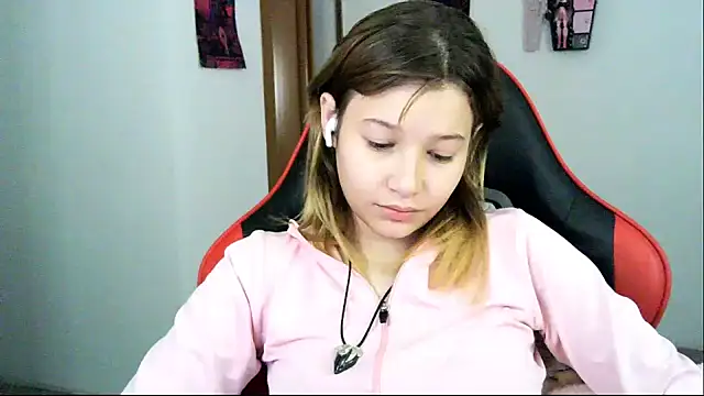 EmuOtori online show from February 1, 2026, 12:15 pm