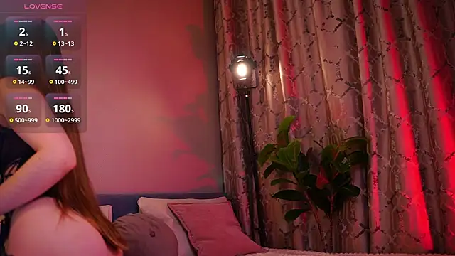 Snapshot of LureOfEva chatting on November 8, 2025, 1:55 pm LureOfEva online show from November 8, 2025, 1:55 pm