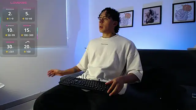 Snapshot of spike_spigell chatting on October 16, 2025, 9:27 pm spike spigell online show from October 16, 2025, 9:27 pm