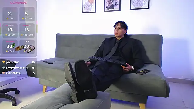 Snapshot of spike_spigell chatting on October 19, 2025, 9:37 pm spike spigell online show from October 19, 2025, 9:37 pm