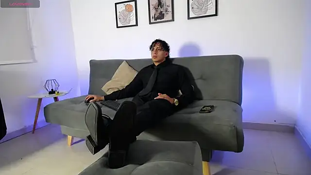 Snapshot of spike_spigell chatting on October 22, 2025, 4:13 am spike spigell online show from October 22, 2025, 4:13 am