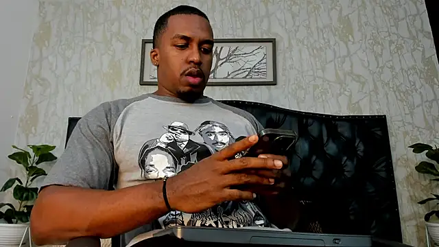 DenzelRios online show from June 12, 2026, 3:49 am