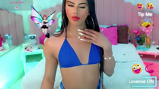 Snapshot of amber_maldonado chatting on October 21, 2025, 8:37 am amber maldonado online show from October 21, 2025, 8:37 am