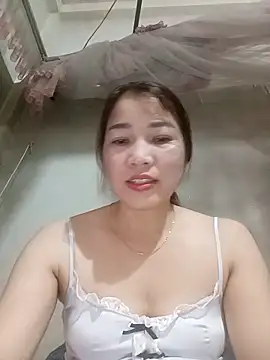 ladzy sexy online show from February 8, 2026, 2:09 pm