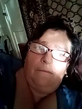 MilaCold5443 online show from March 6, 2026, 2:35 pm