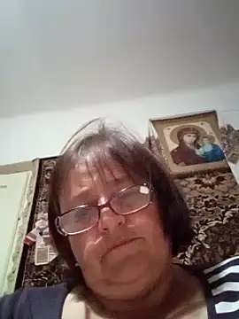 MilaCold5443 online show from May 15, 2026, 7:21 pm