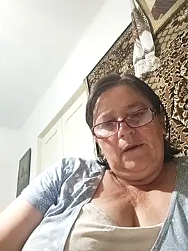 MilaCold5443 online show from June 4, 2026, 8:26 pm