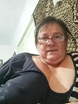 MilaCold5443 online show from June 30, 2026, 5:14 pm