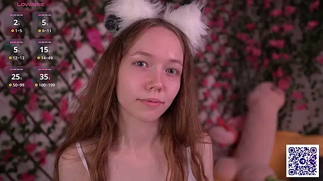 Petite Polly online show from November 23, 2025, 6:08 pm