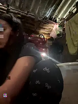 hello-cute online show from November 15, 2025, 8:33 am