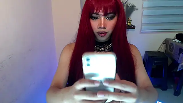 UrGoddessJuliax online show from February 9, 2026, 3:16 pm