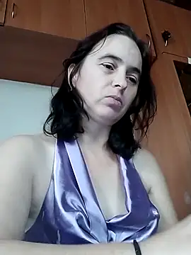 Snapshot of Ella-433 chatting on November 18, 2025, 9:47 am Ella-433 online show from November 18, 2025, 9:47 am