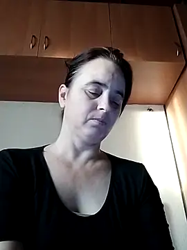 Snapshot of Ella-433 chatting on December 15, 2025, 1:48 pm Ella-433 online show from December 15, 2025, 1:48 pm