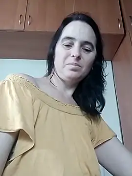 Snapshot of Ella-433 chatting on February 4, 2026, 10:21 am Ella-433 online show from February 4, 2026, 10:21 am