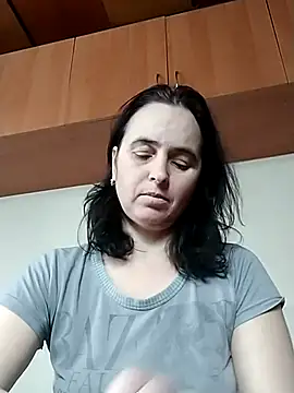 Snapshot of Ella-433 chatting on February 16, 2026, 10:44 am Ella-433 online show from February 16, 2026, 10:44 am