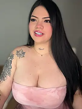 dulcemarianh  online show from May 2, 2026, 3:44 am
