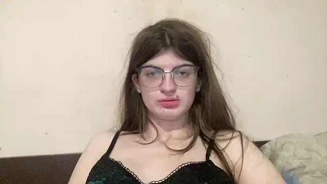 Snapshot of NikaXZimax chatting on November 30, 2025, 8:40 am NikaXZimax online show from November 30, 2025, 8:40 am