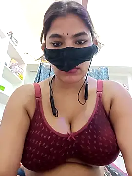 Hot radhaji online show from April 25, 2026, 1:52 pm