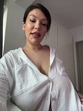 ClaraPasssion online show from June 22, 2026, 3:25 am