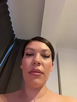ClaraPasssion online show from June 22, 2026, 5:54 pm