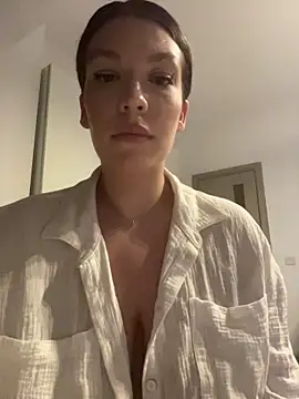 ClaraPasssion online show from July 18, 2026, 9:07 pm