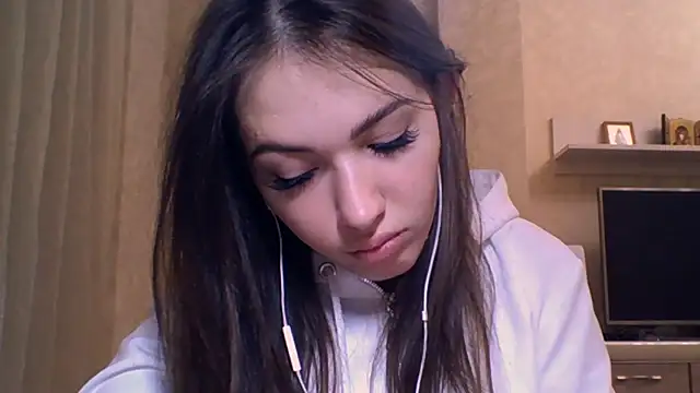 CeyaLier online show from November 14, 2025, 5:11 pm