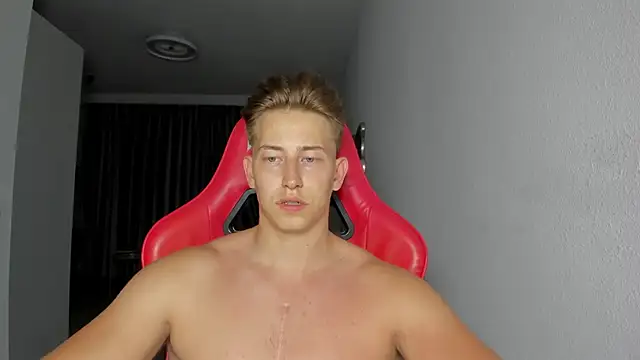 Snapshot of find0m_master chatting on October 28, 2025, 10:34 pm find0m master online show from October 28, 2025, 10:34 pm