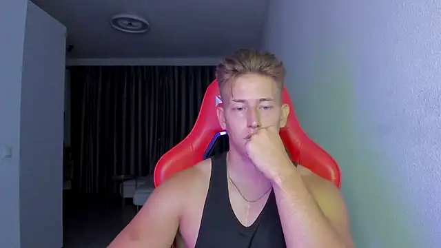 Snapshot of find0m_master chatting on November 26, 2025, 10:00 pm find0m master online show from November 26, 2025, 10:00 pm