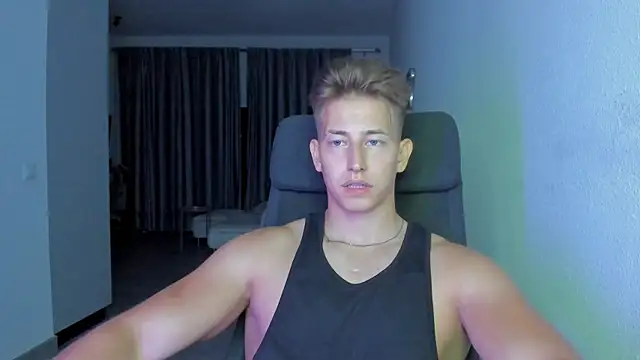 Snapshot of find0m_master chatting on November 28, 2025, 11:29 pm find0m master online show from November 28, 2025, 11:29 pm