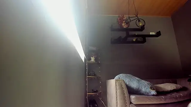 Snapshot of Oasis_Fairy chatting on October 29, 2025, 8:10 pm Oasis Fairy online show from October 29, 2025, 8:10 pm