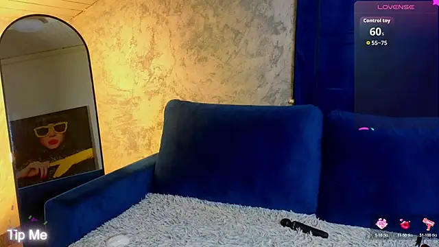  YourSubmissive  online show from July 4, 2026, 5:02 am
