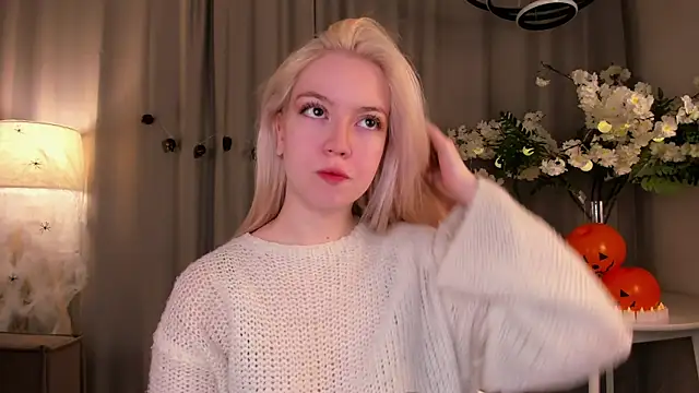 Snapshot of TinaStevenson chatting on October 31, 2025, 10:22 pm TinaStevenson online show from October 31, 2025, 10:22 pm