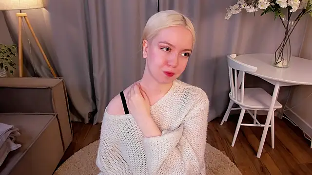 Snapshot of TinaStevenson chatting on November 4, 2025, 10:31 pm TinaStevenson online show from November 4, 2025, 10:31 pm