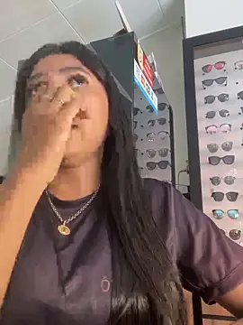 Snapshot of oralin chatting on October 23, 2025, 12:37 pm oralin online show from October 23, 2025, 12:37 pm