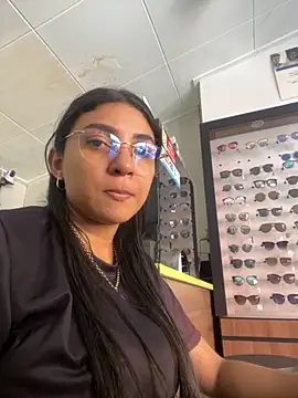 Snapshot of oralin chatting on November 13, 2025, 12:37 pm oralin online show from November 13, 2025, 12:37 pm