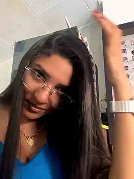 Snapshot of oralin chatting on November 14, 2025, 1:21 pm oralin online show from November 14, 2025, 1:21 pm