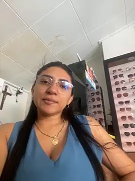 Snapshot of oralin chatting on November 20, 2025, 11:32 am oralin online show from November 20, 2025, 11:32 am