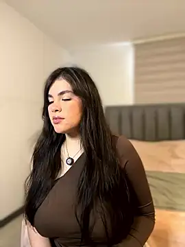 Snapshot of Isabella_LaRue chatting on January 11, 2026, 7:08 pm Isabella LaRue online show from January 11, 2026, 7:08 pm