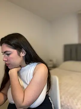 Snapshot of Isabella_LaRue chatting on March 26, 2026, 11:27 am Isabella LaRue online show from March 26, 2026, 11:27 am