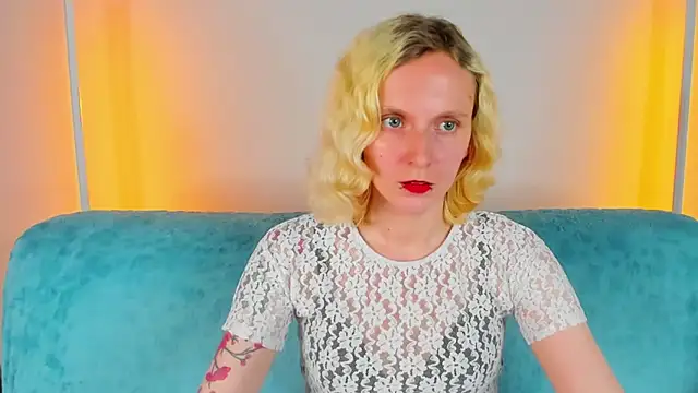 LikiLips online show from May 29, 2026, 8:12 am
