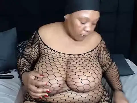 CaramelBootty online show from November 15, 2025, 5:20 pm