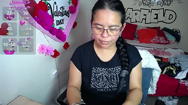 Miss  kendra  online show from February 18, 2026, 3:19 pm