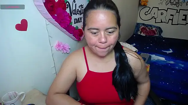 Miss  kendra  online show from April 25, 2026, 1:41 pm